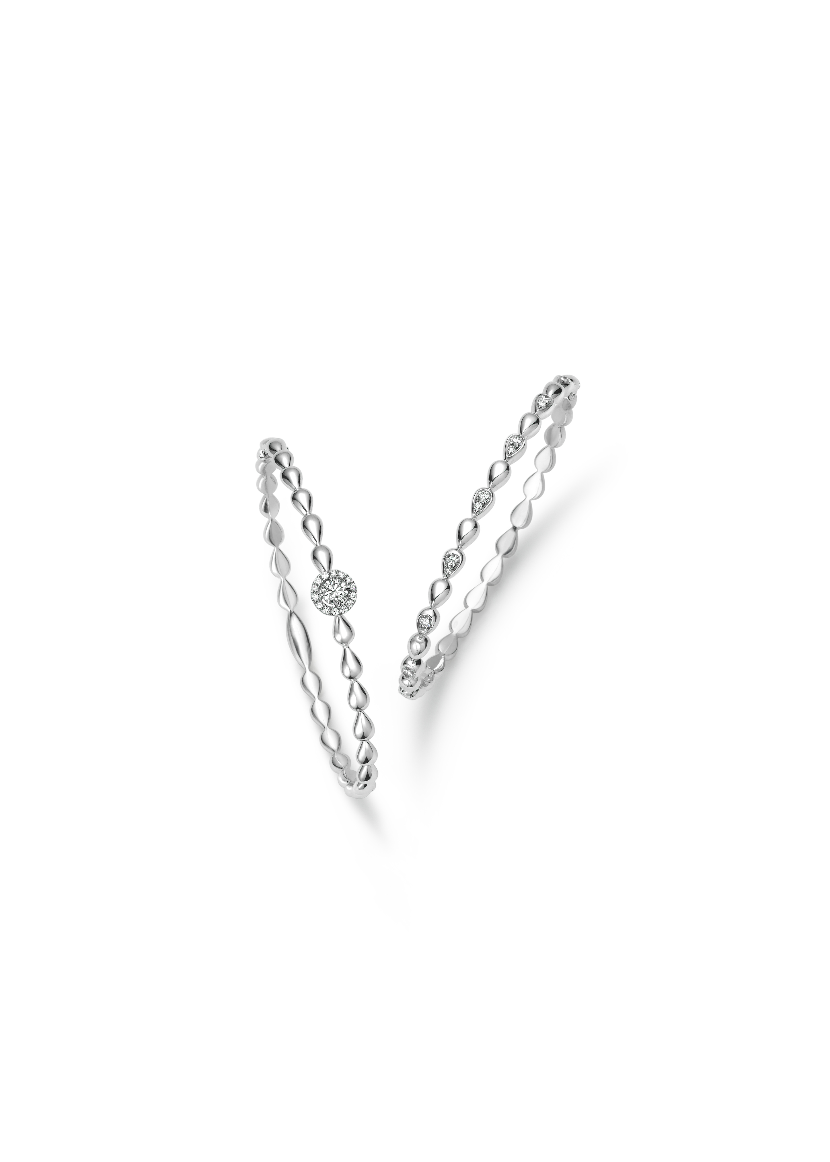 18K White Gold Diamond Bangle