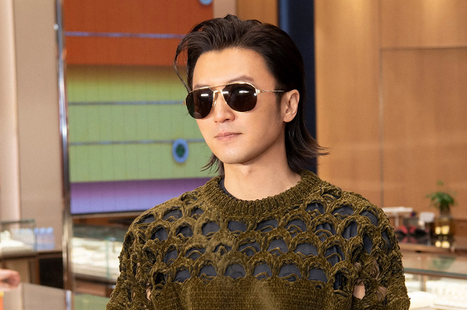 Nicolas Tse May 02